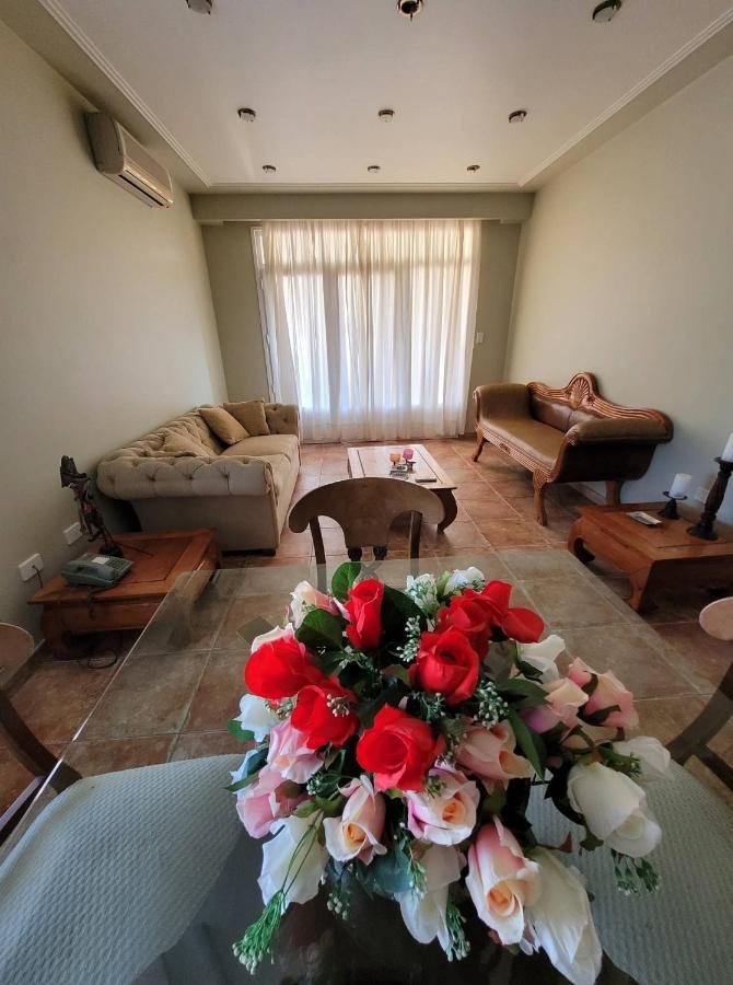 Hotel Portico Norte Tartagal エクステリア 写真