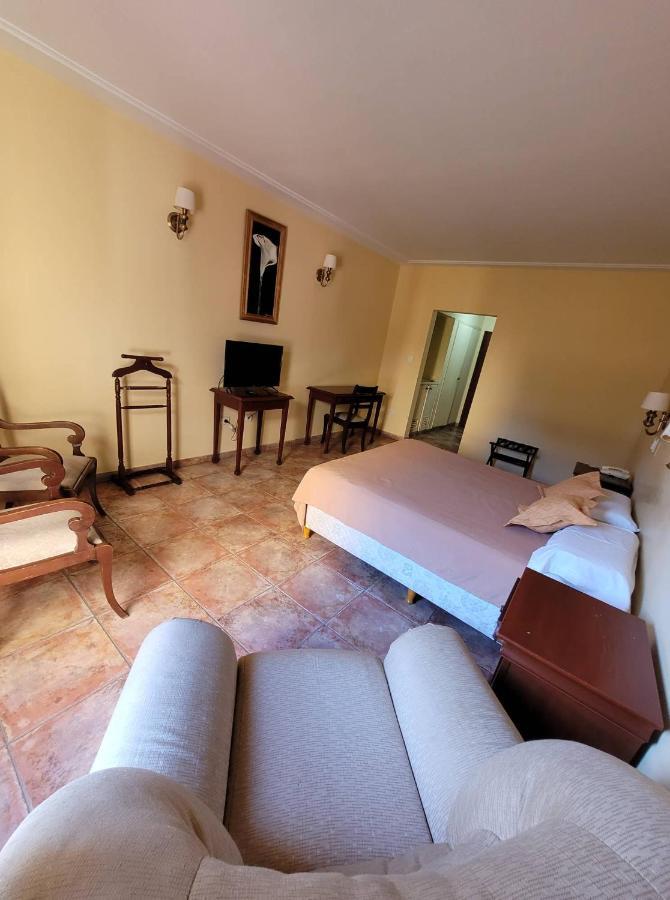 Hotel Portico Norte Tartagal エクステリア 写真